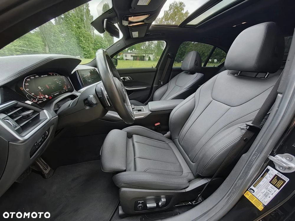BMW Seria 3 M340i xDrive - 15