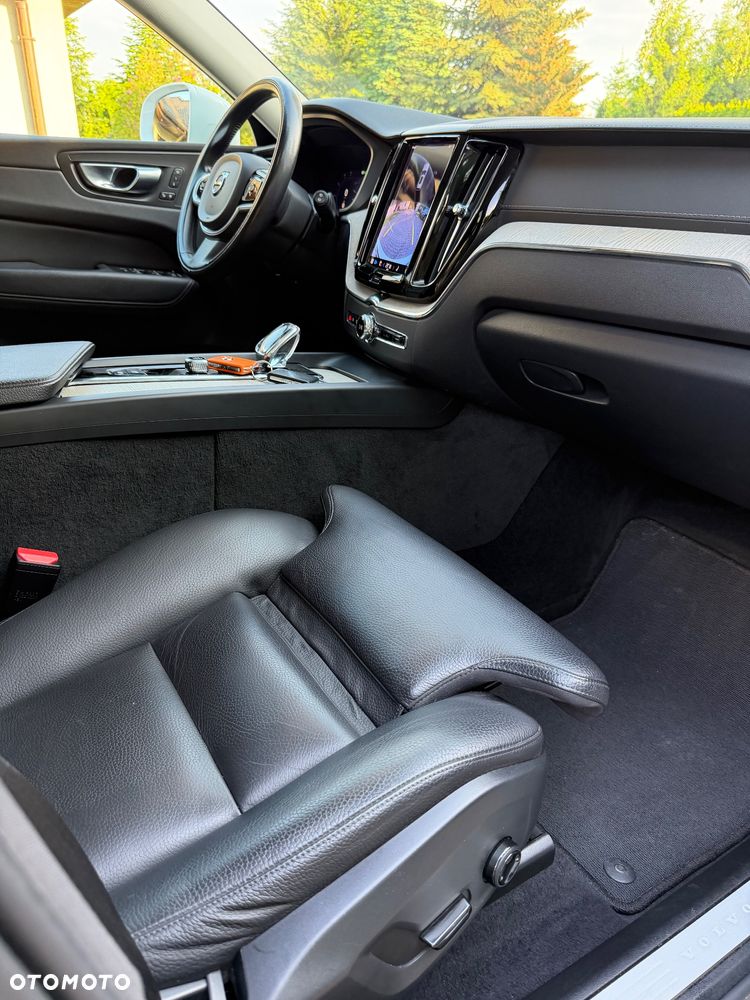 Volvo XC 60 B4 D AWD Inscription - 39
