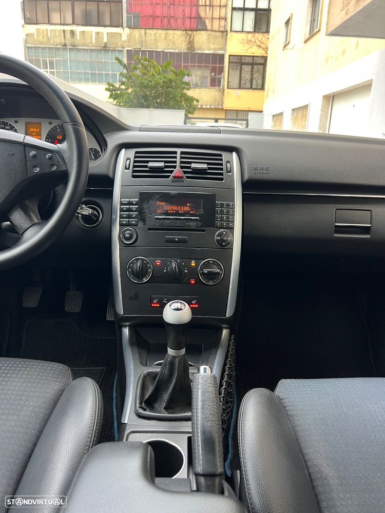 Mercedes-Benz B 200 CDI - 24