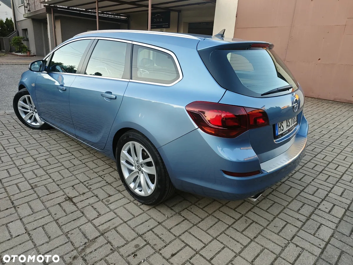 Opel Astra IV 1.4 T Cosmo - 20