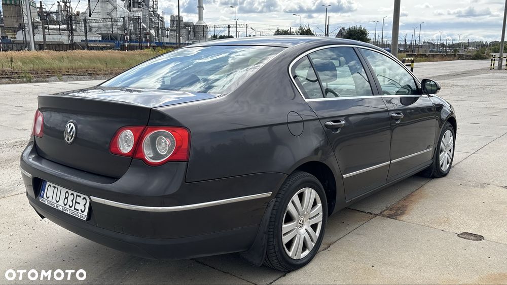 Volkswagen Passat - 5