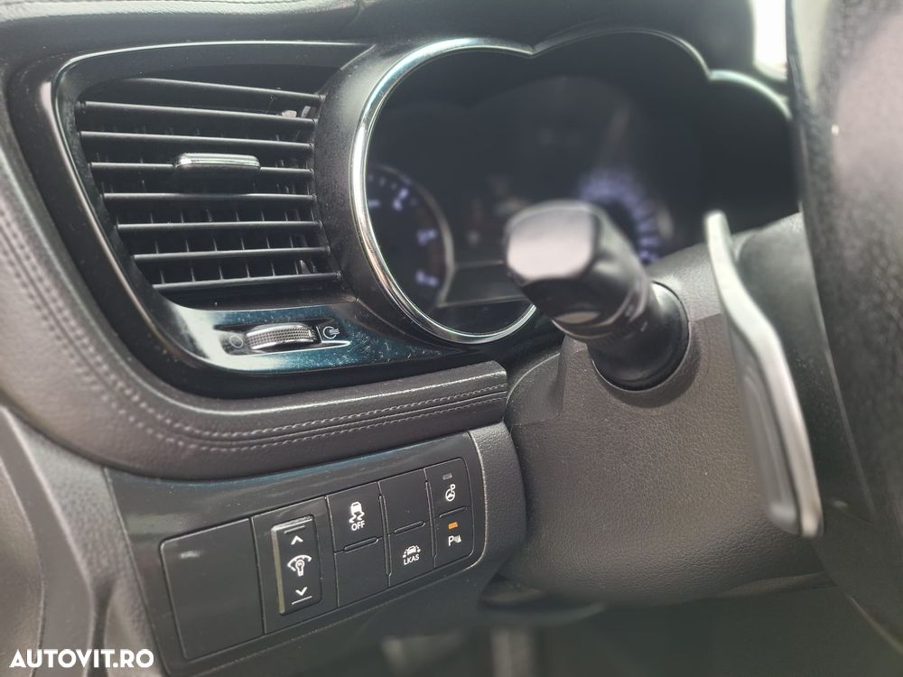 Kia Optima 1.7 DSL EXECUTIVE AT - 11