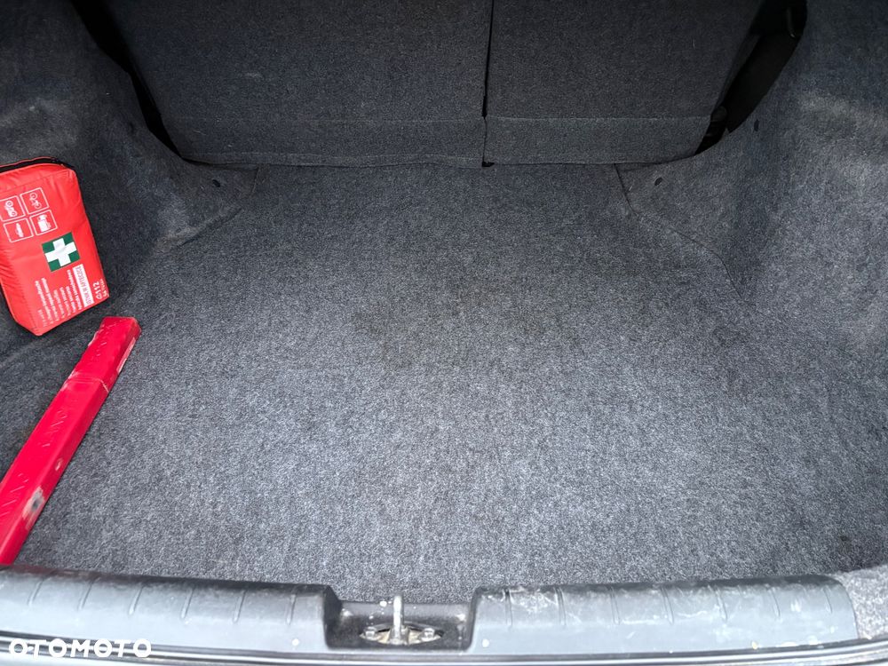 Honda City 1.4 Elegance - 29