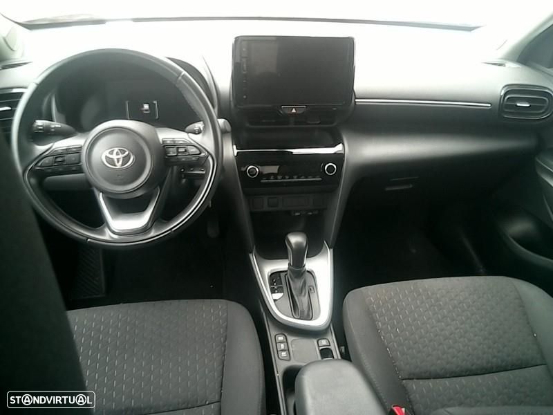 Toyota Yaris Cross 1.5 Hybrid Comfort Plus - 17