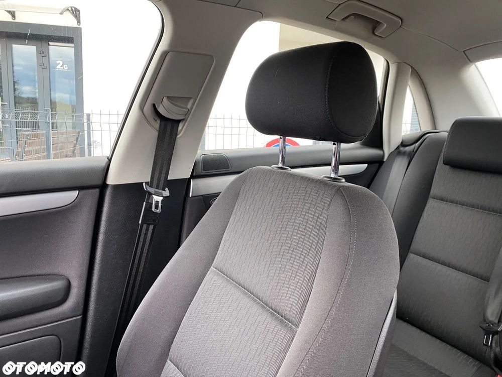 Audi A4 Limousine - 37