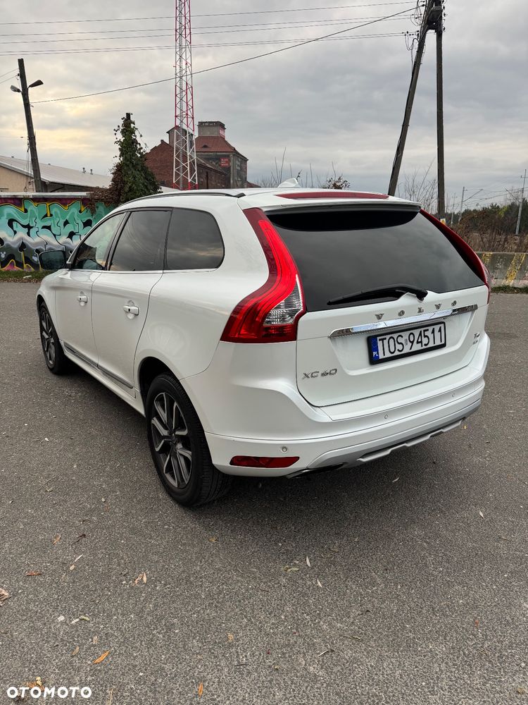 Volvo XC 60 - 4