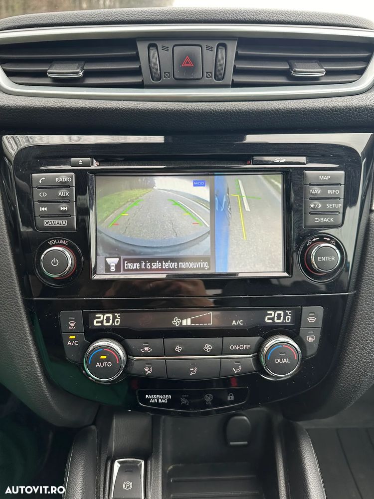 Nissan Qashqai 1.2 DIG-T Start/Stop X-TRONIC Tekna - 23