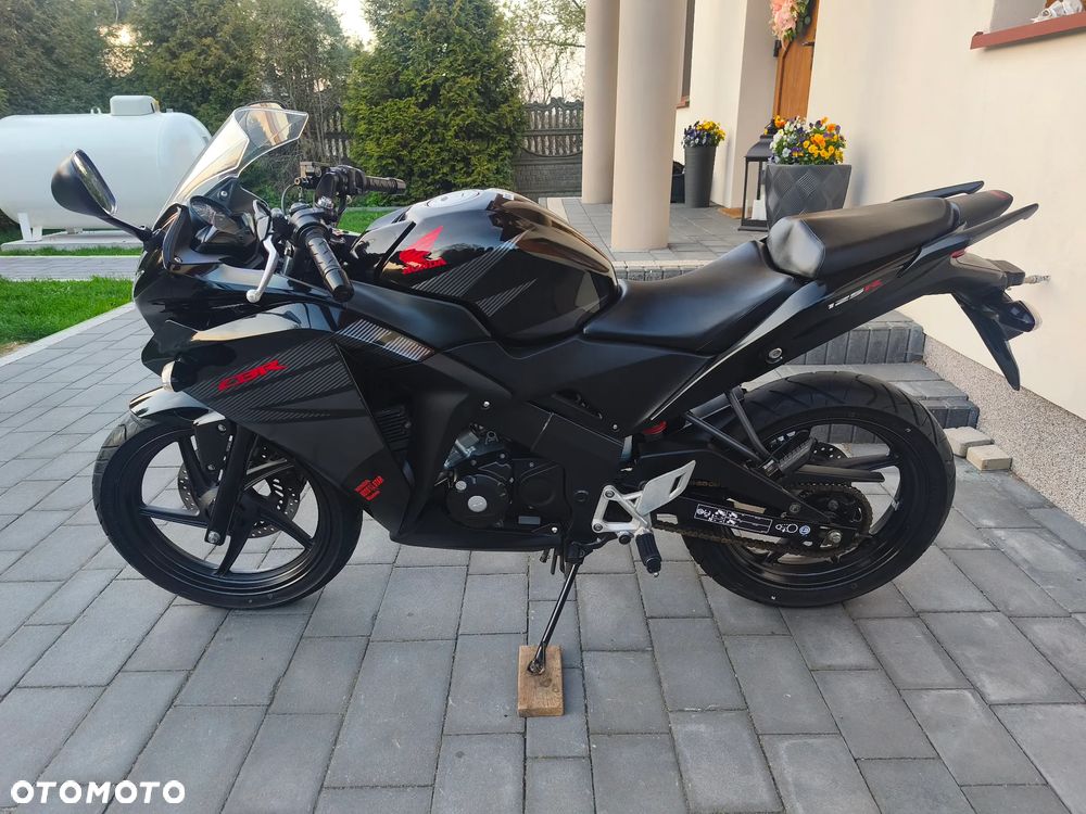 Honda CBR - 7