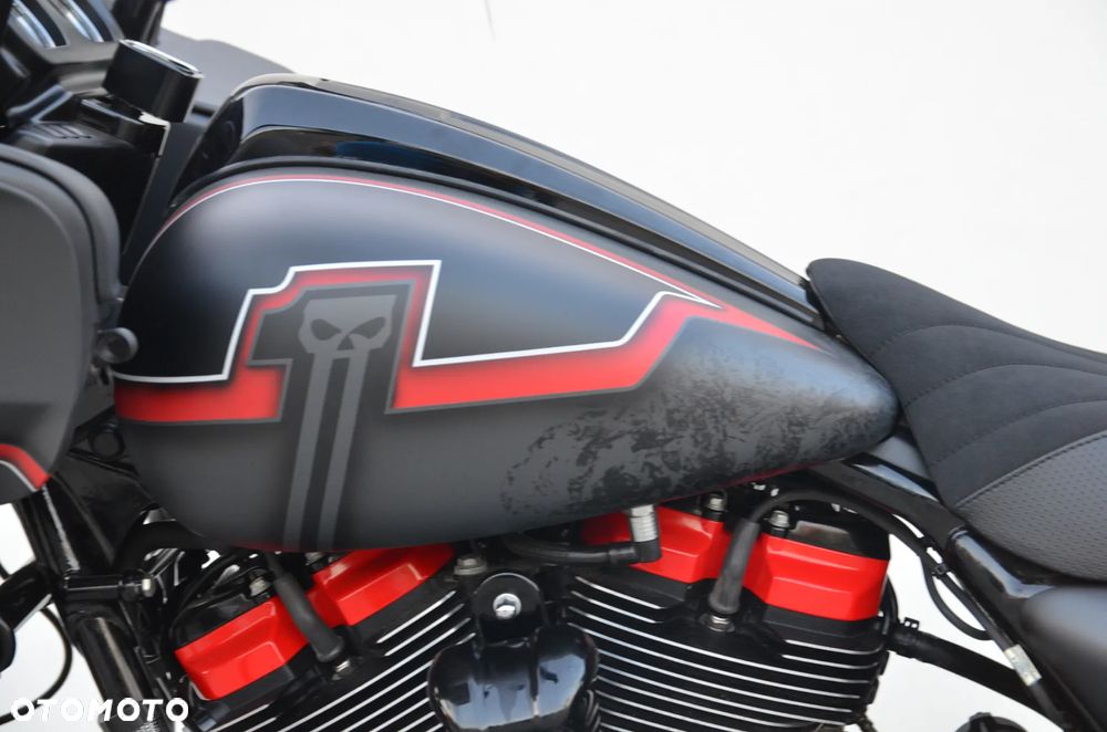 Harley-Davidson Touring Road Glide - 40