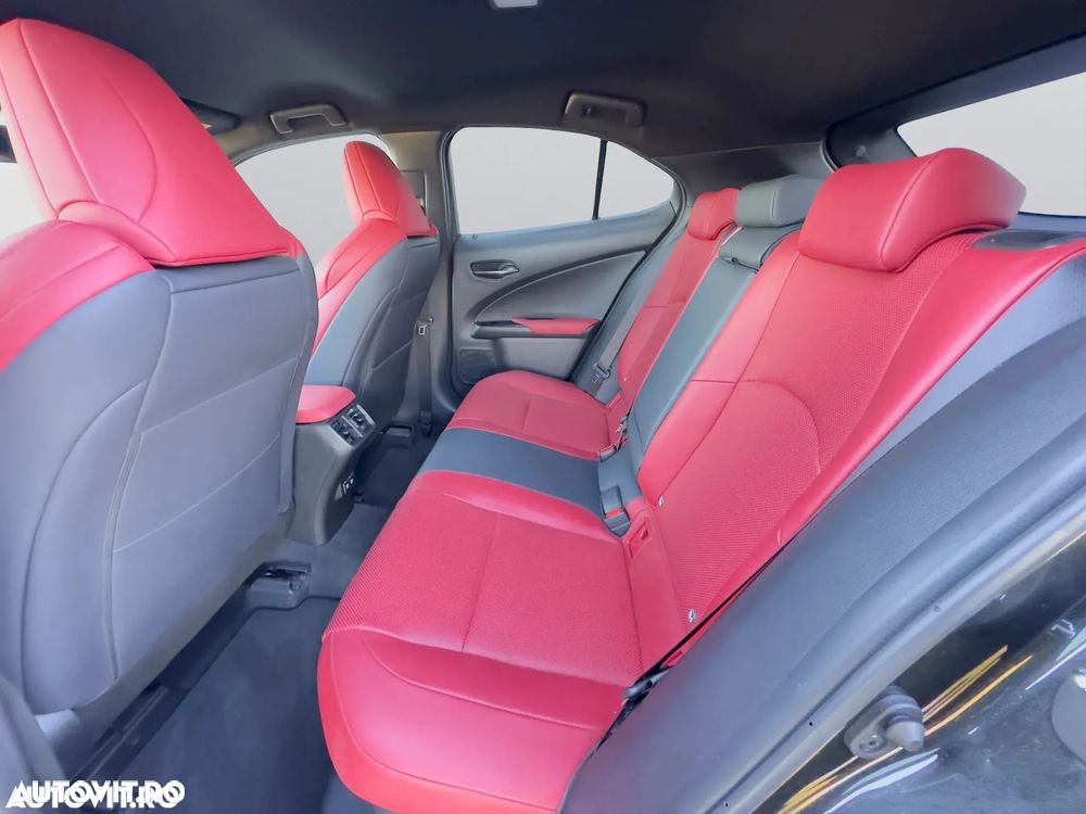 Lexus UX 250h F SPORT - 16