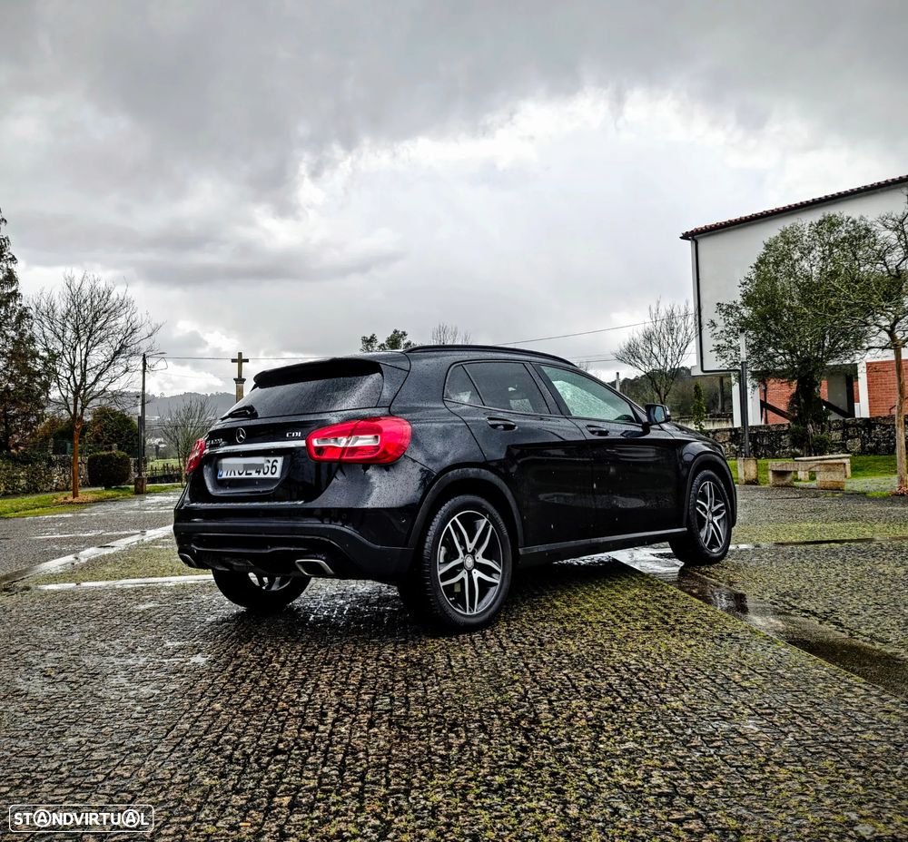 Mercedes-Benz GLA 220 d 7G-DCT AMG Line - 29