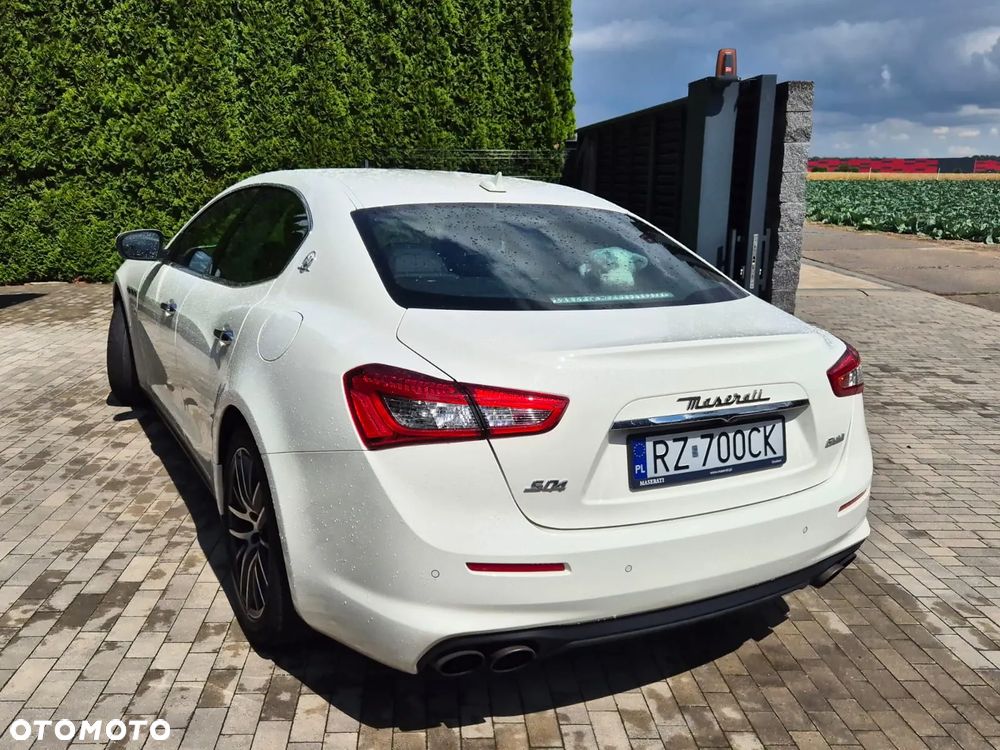 Maserati Ghibli S GranLusso - 4