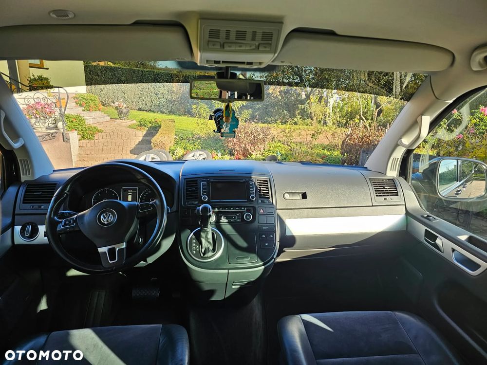 Volkswagen Multivan - 5