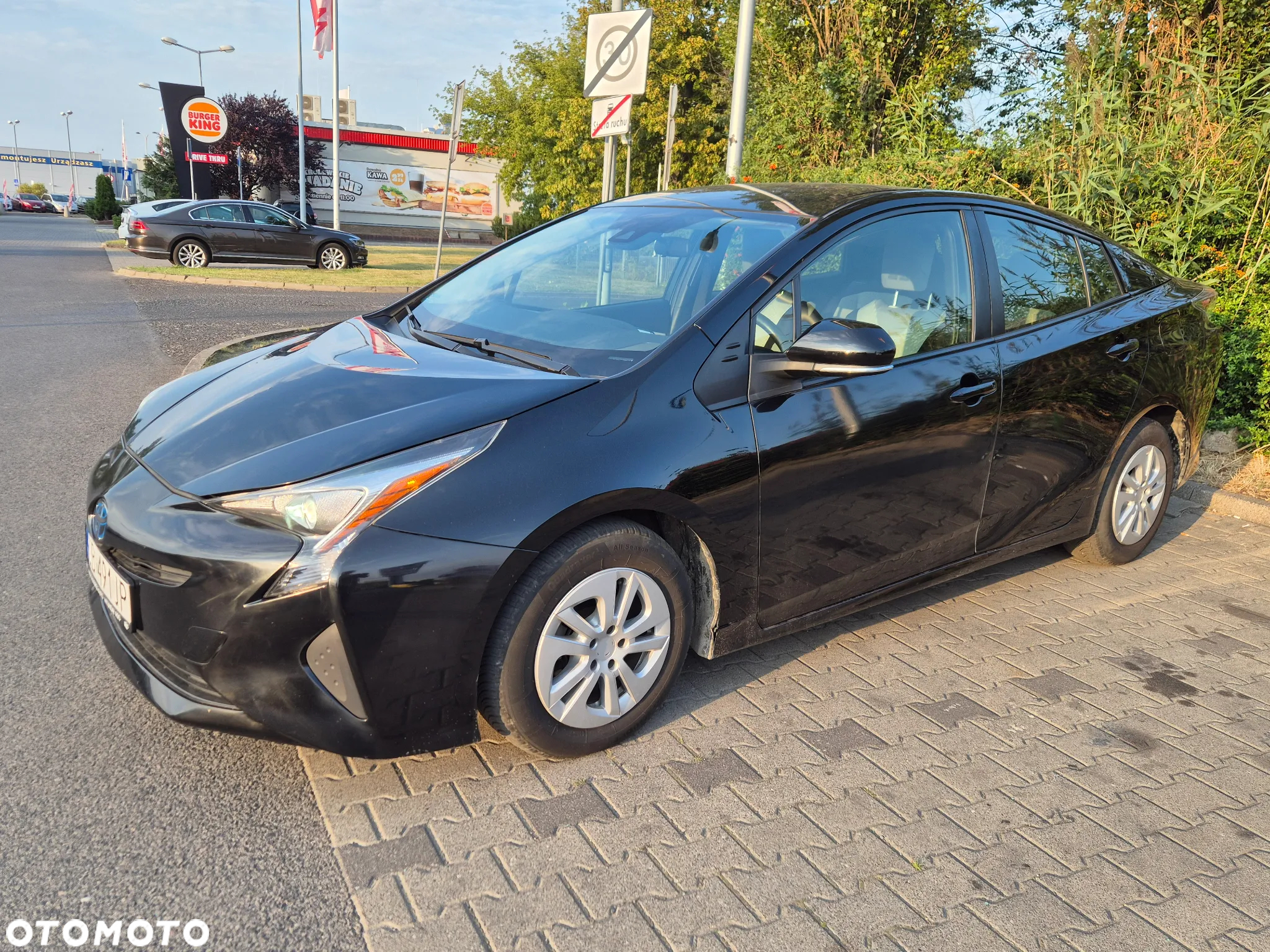 Toyota Prius (Hybrid) - 8