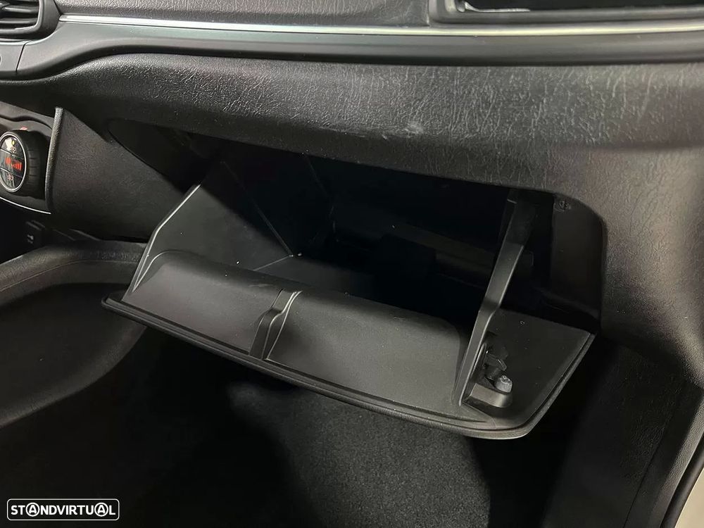 Fiat Tipo Station Wagon 1.3 M-Jet Lounge - 21