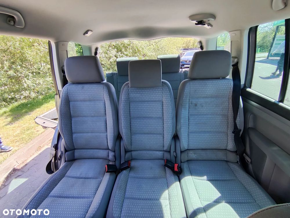 Volkswagen Touran 1.6 FSI Basis - 20