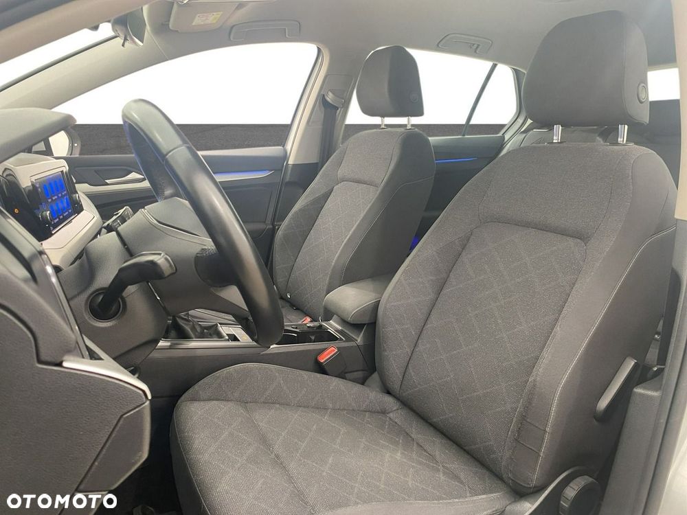 Volkswagen Golf - 17