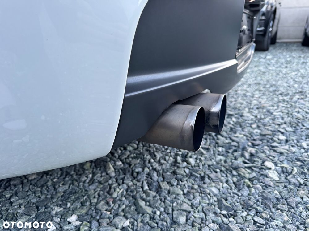 BMW Seria 1 118d DPF Edition Sport - 12