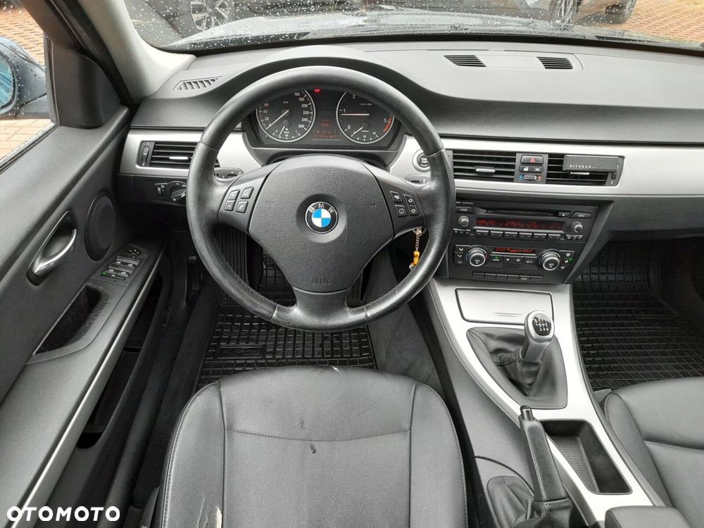 BMW Seria 3 - 17