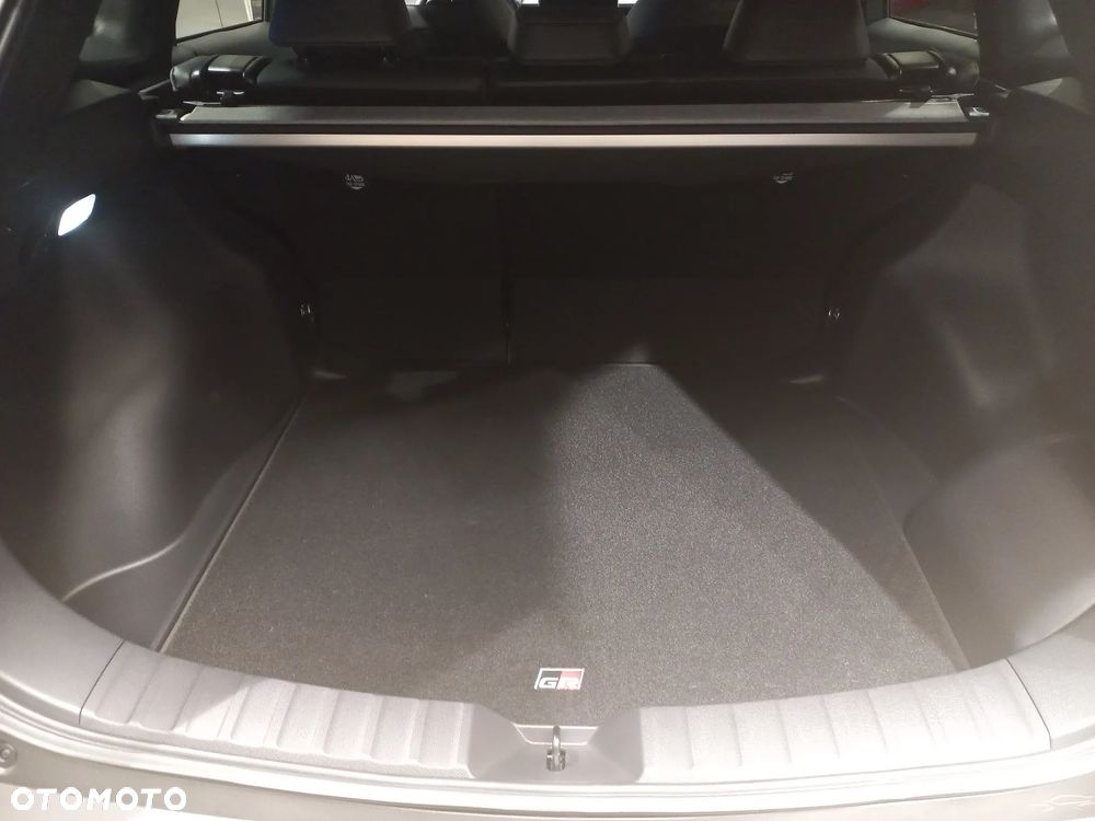 Toyota Corolla Cross 2.0 Hybrid GR Sport - 10