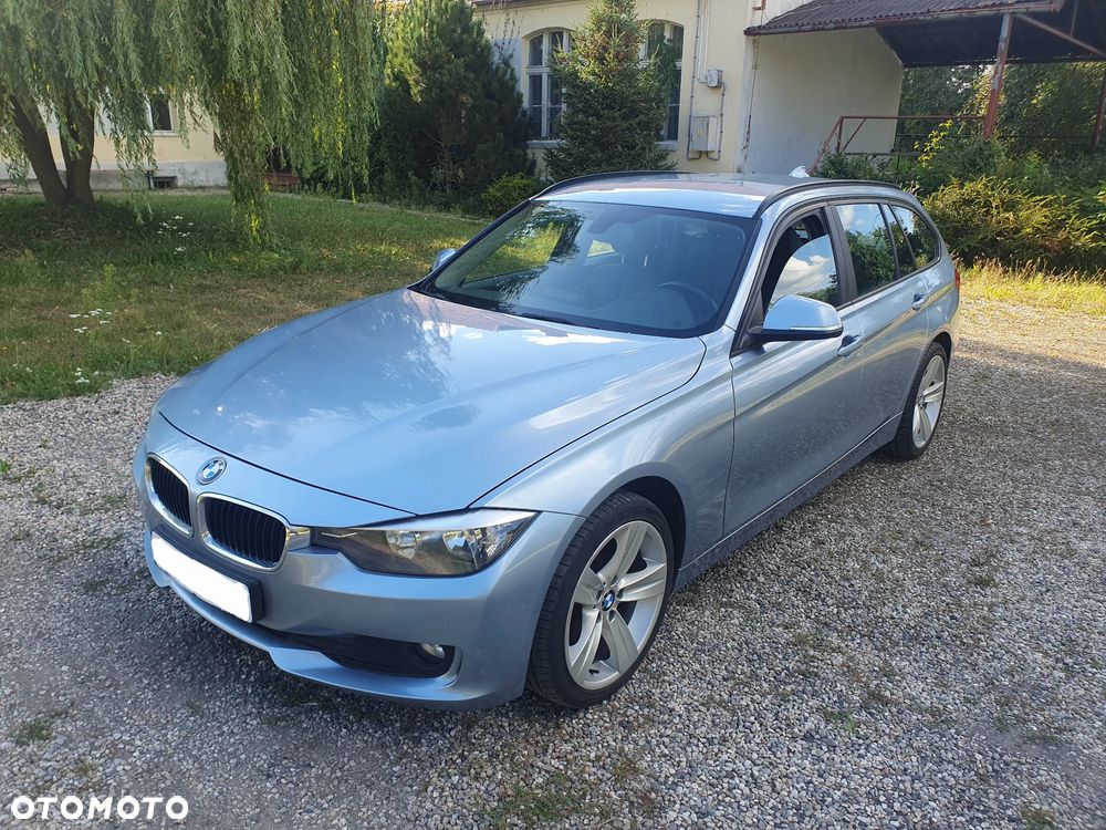 BMW Seria 3 318d - 3
