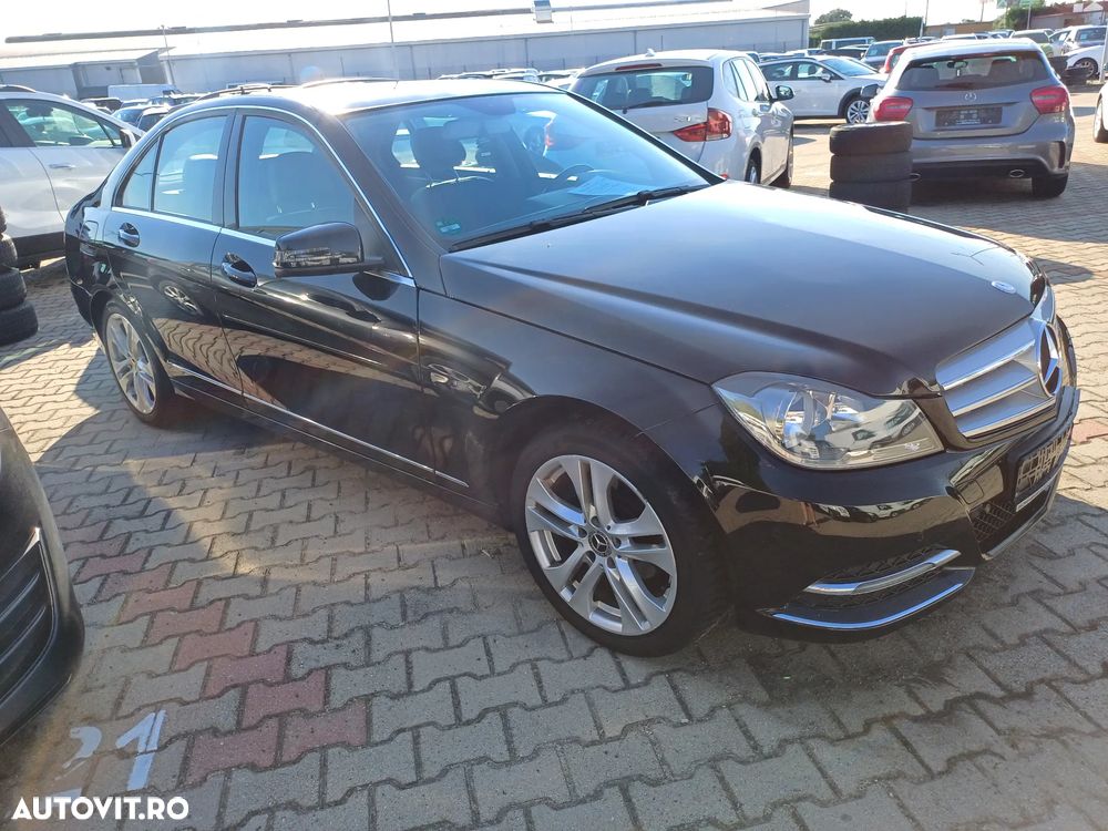 Mercedes-Benz C 180 (BlueEFFICIENCY) Avantgarde - 2