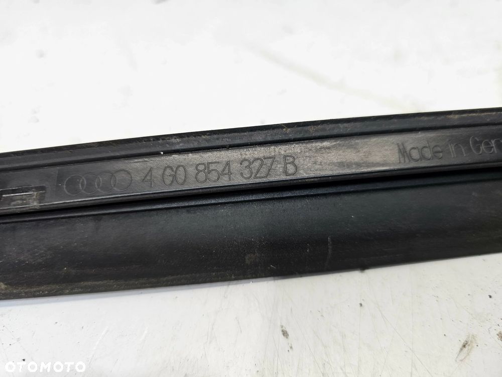 LISTWA ZGARNIAJĄCA SZYBY CZOŁOWEJ LEWY PRZÓD AUDI A6 C7 4G0854327B - 4