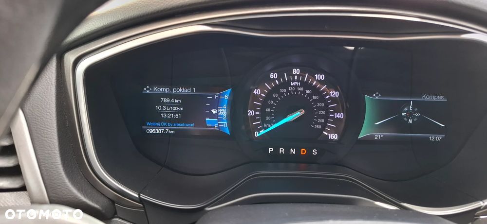 Ford Fusion - 12