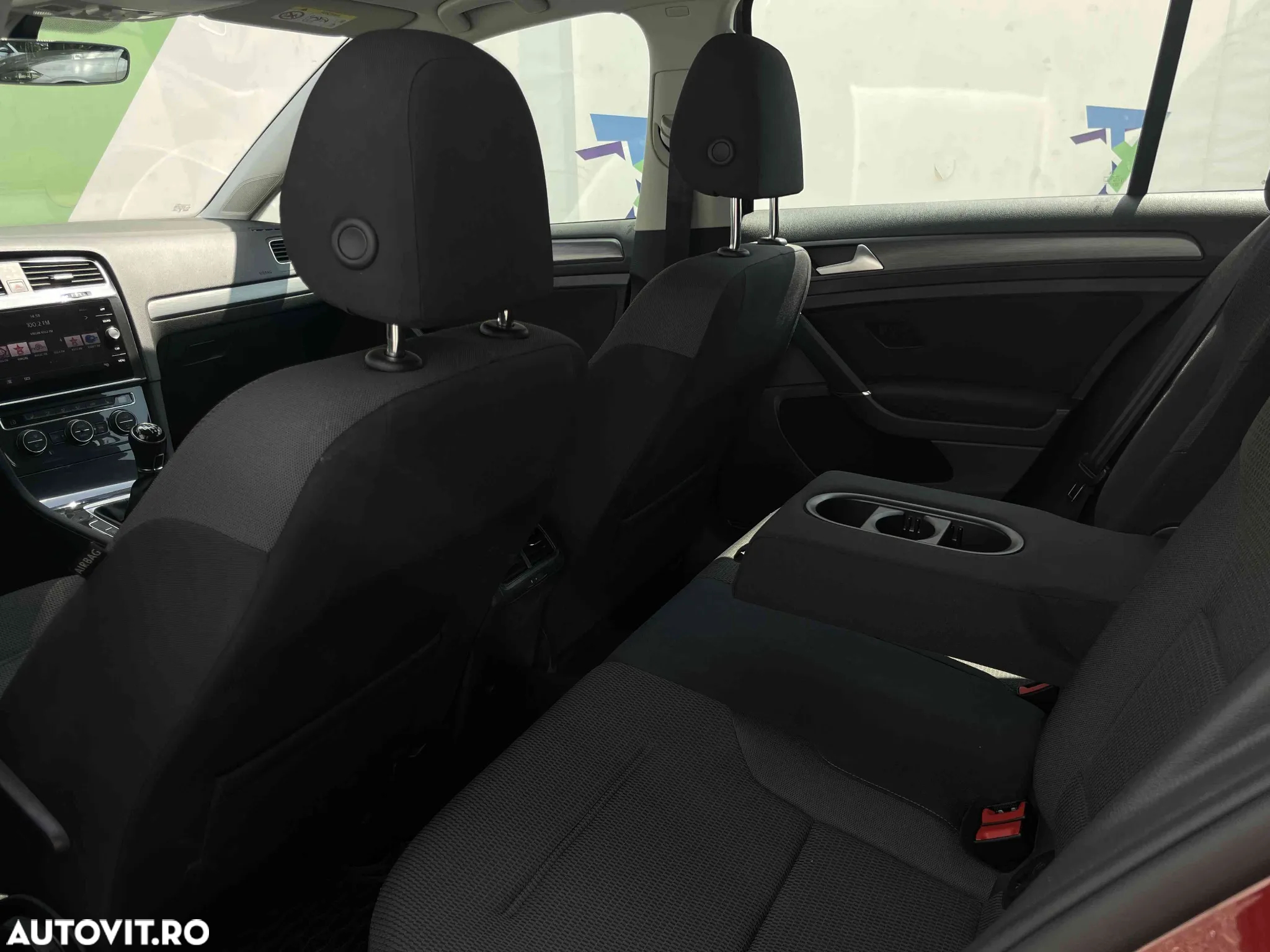Volkswagen Golf - 15