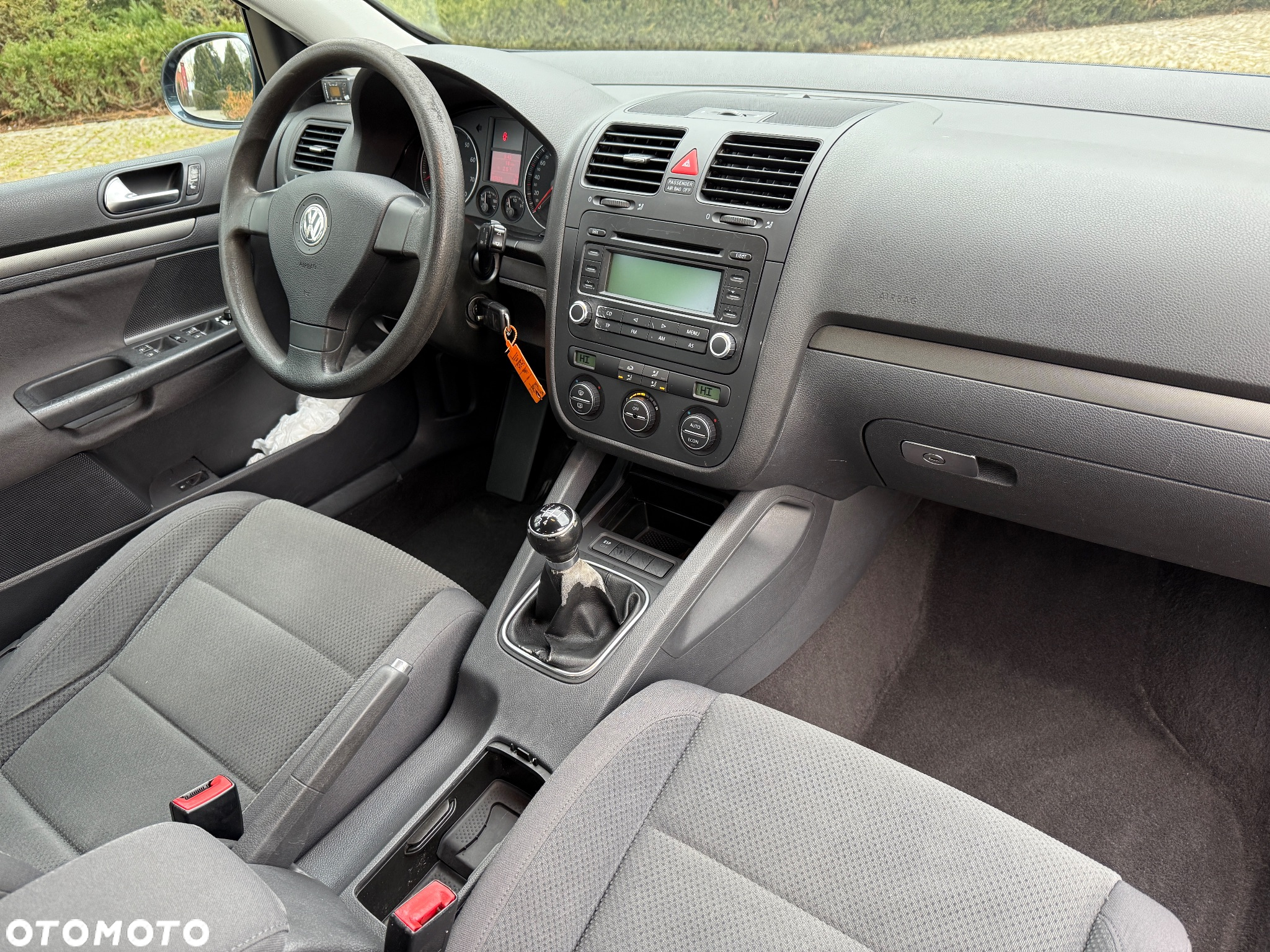 Volkswagen Golf 1.6 Comfortline - 6