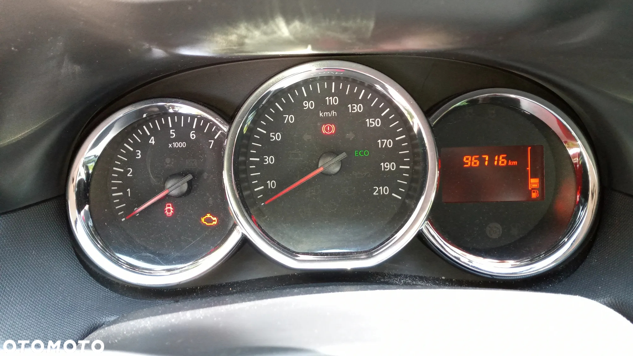 Dacia Duster 1.6 SCe Urban Explorer S&S - 19