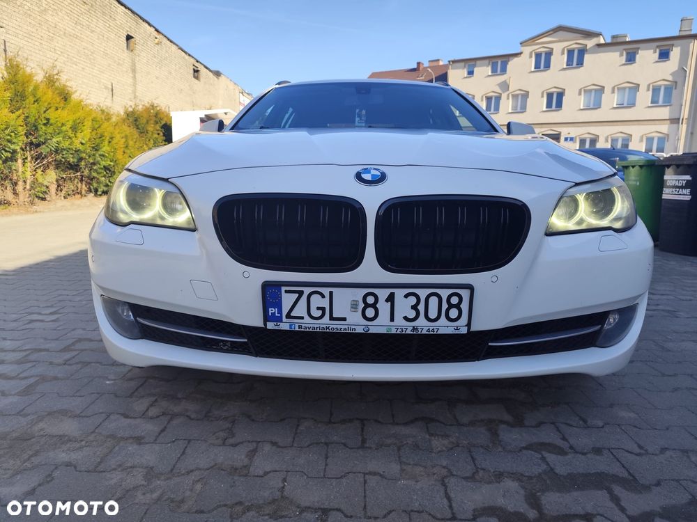BMW Seria 5 525d - 9