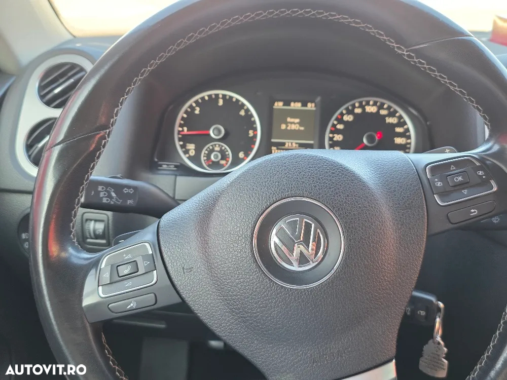 Volkswagen Tiguan 2.0 TDI DPF 4Motion BlueMotion Technology DSG Cup Track & Style - 13