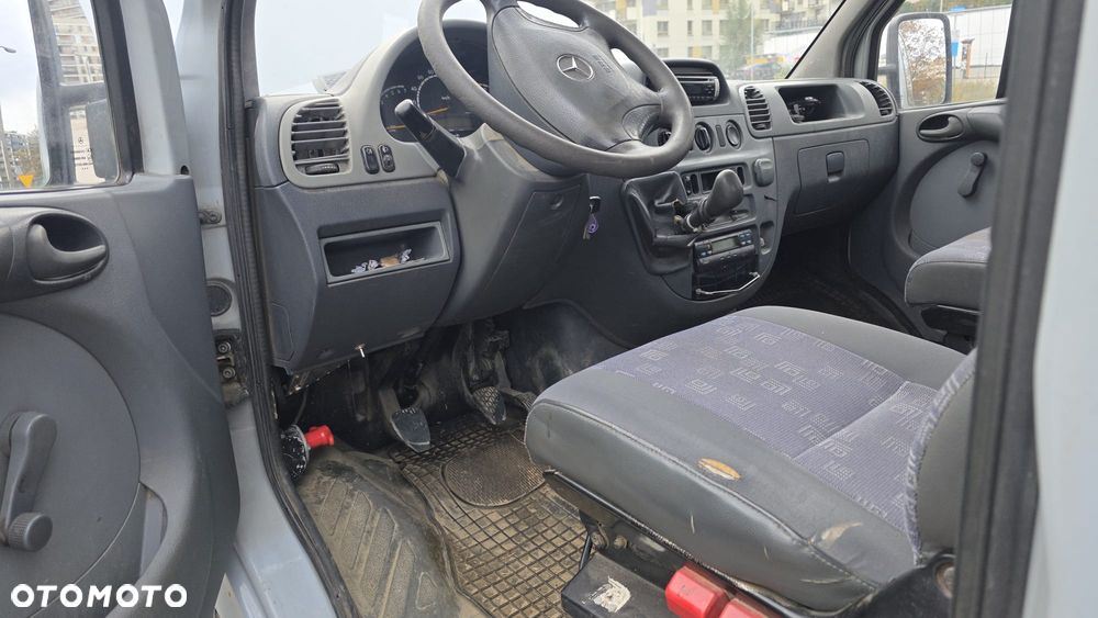 Mercedes-Benz Sprinter - 18