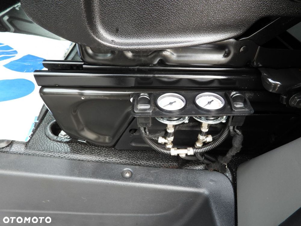 Renault MASTER PLANDEKA 10 PALET WEBASTO TEMPOMAT LEDY PNEUMATYKA KLIMATYZACJA  165KM - 28