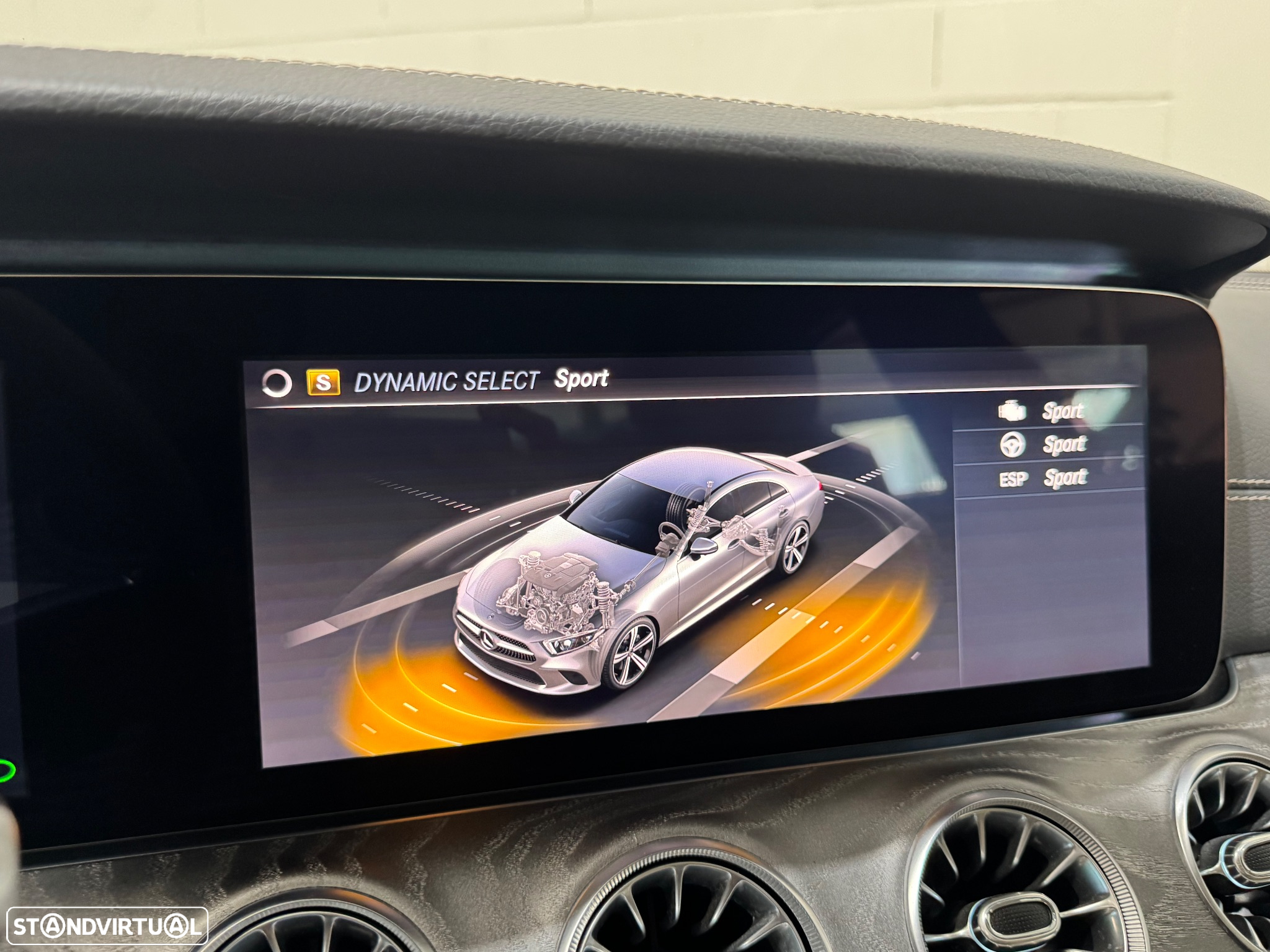 Mercedes-Benz CLS 300 d - 35