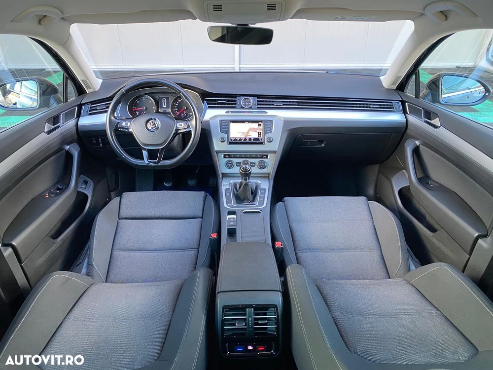 Volkswagen Passat - 13