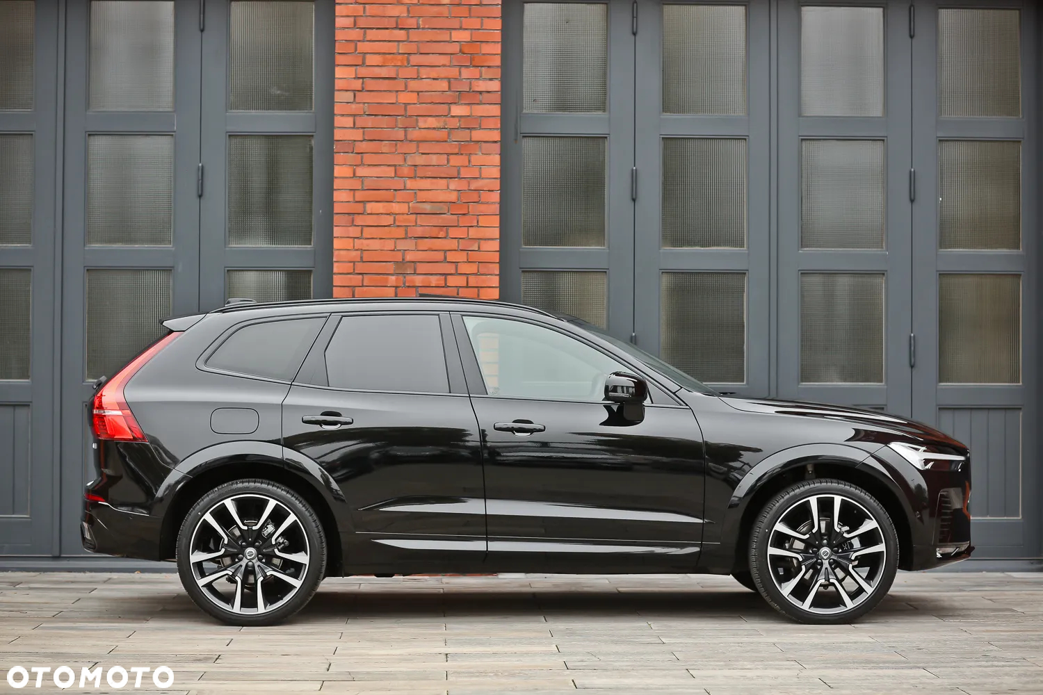 Volvo XC 60 B5 B AWD Geartronic RDesign - 2