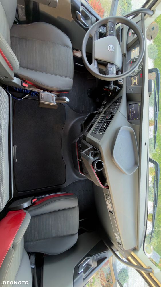 Volvo FH 500 l OPONY 70% l STAN PERFEKCYJNY l 1 TURBINA l SERWIS ASO - 29