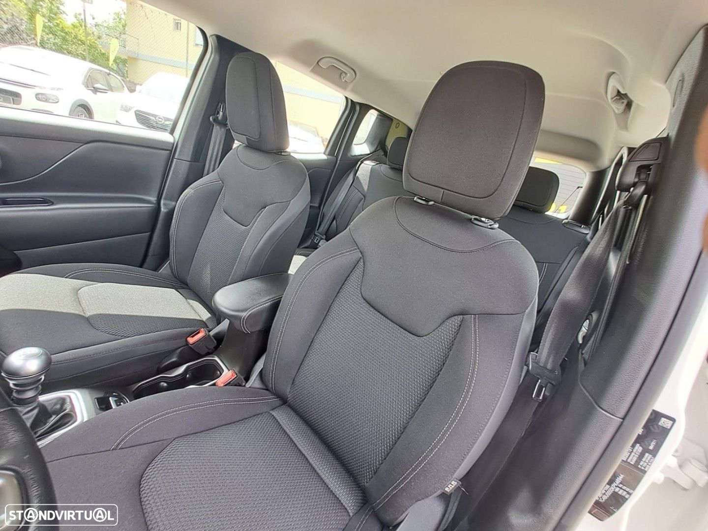 Jeep Renegade 1.0 T-GDI Limited - 15