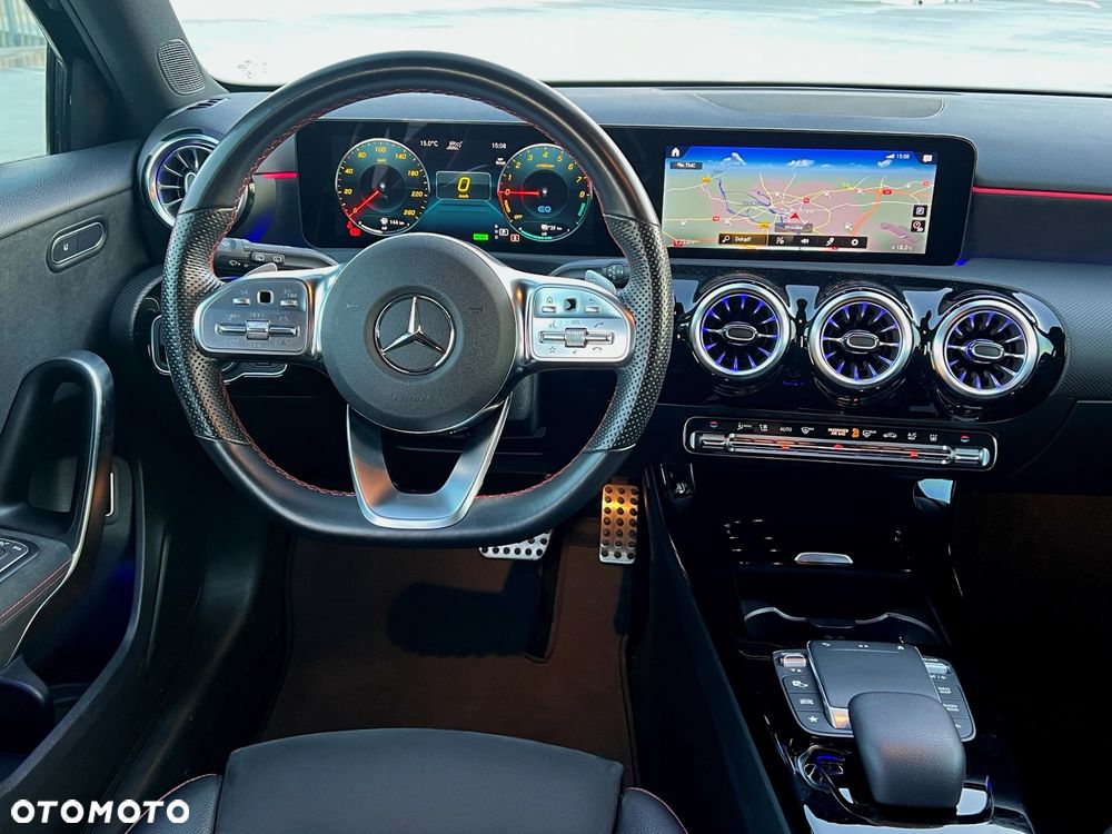 Mercedes-Benz Klasa A 250 e PHEV AMG Line 8G-DCT - 15