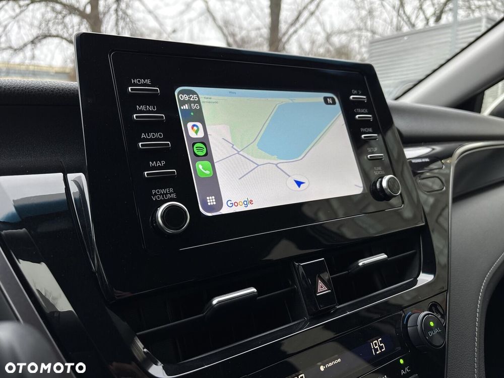 Toyota Camry 2.5 Hybrid Comfort CVT - 34