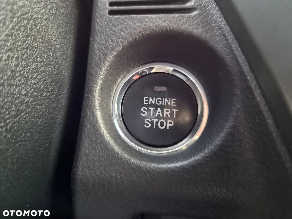 Toyota Avensis 1.8 Sol plus NAVI - 23