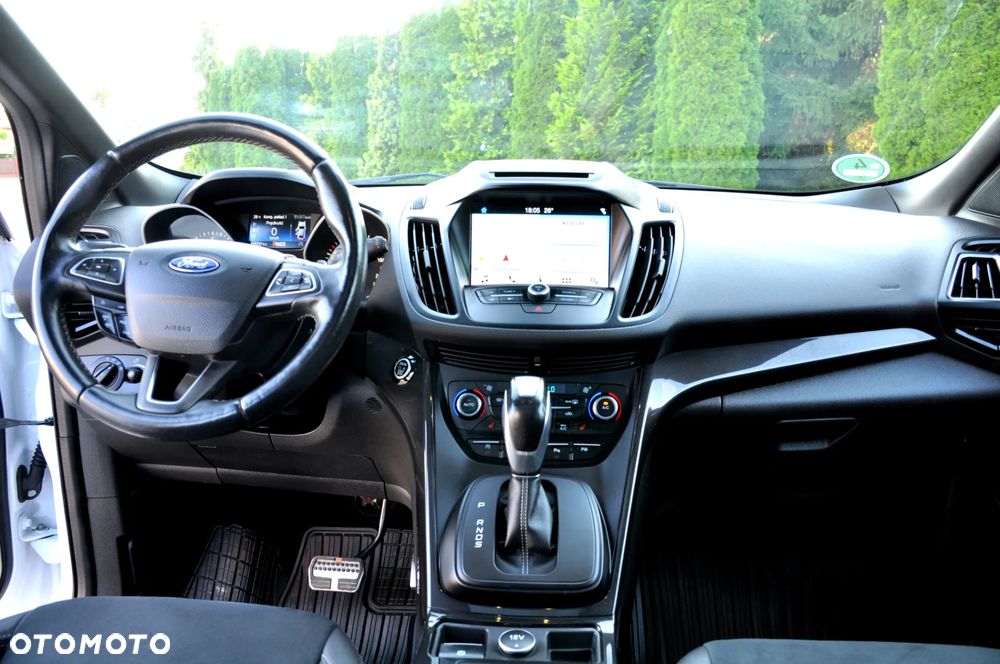 Ford Kuga 1.5 EcoBoost 4WD Titanium Plus - 35