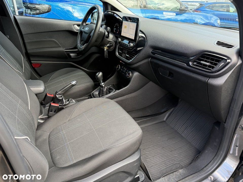 Ford Fiesta - 12