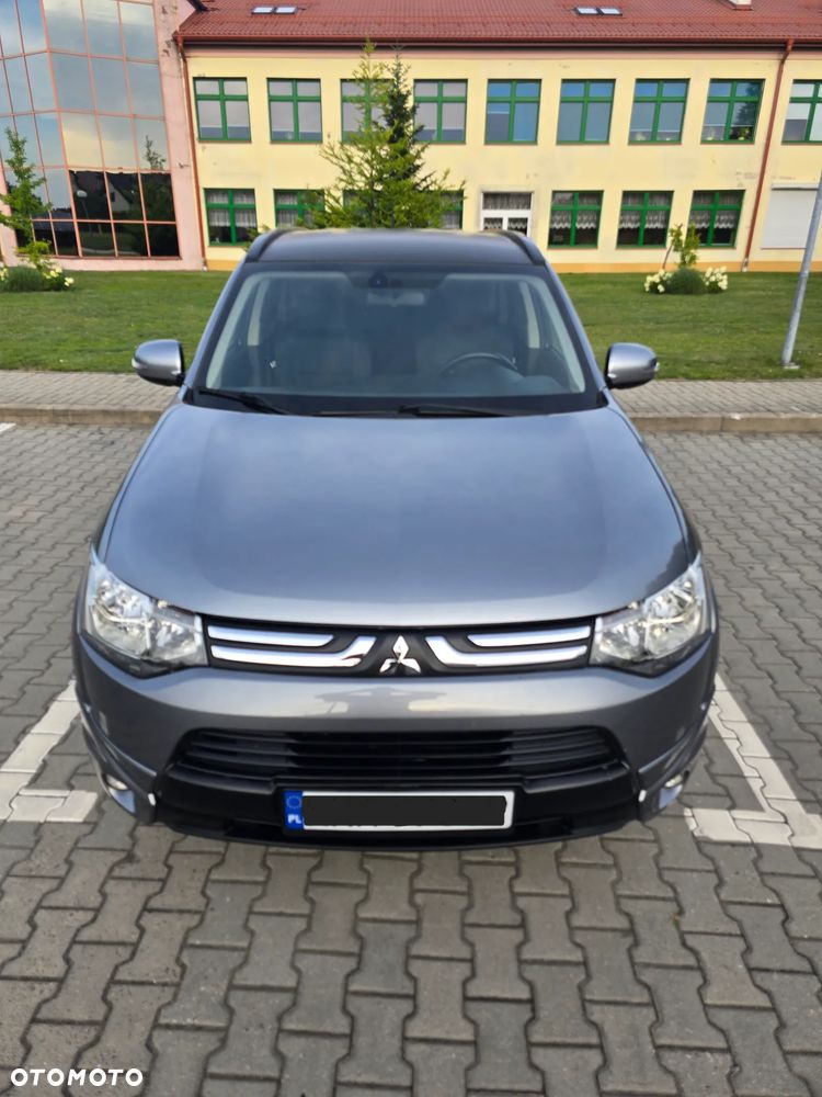 Mitsubishi Outlander 2.2 DI-D 2WD Invite - 14