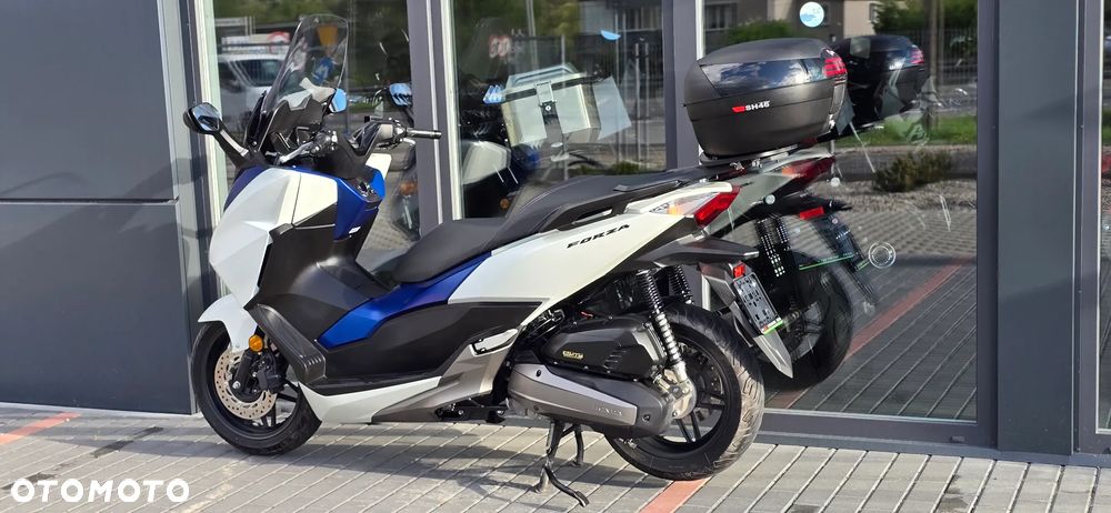Honda NSS - 28