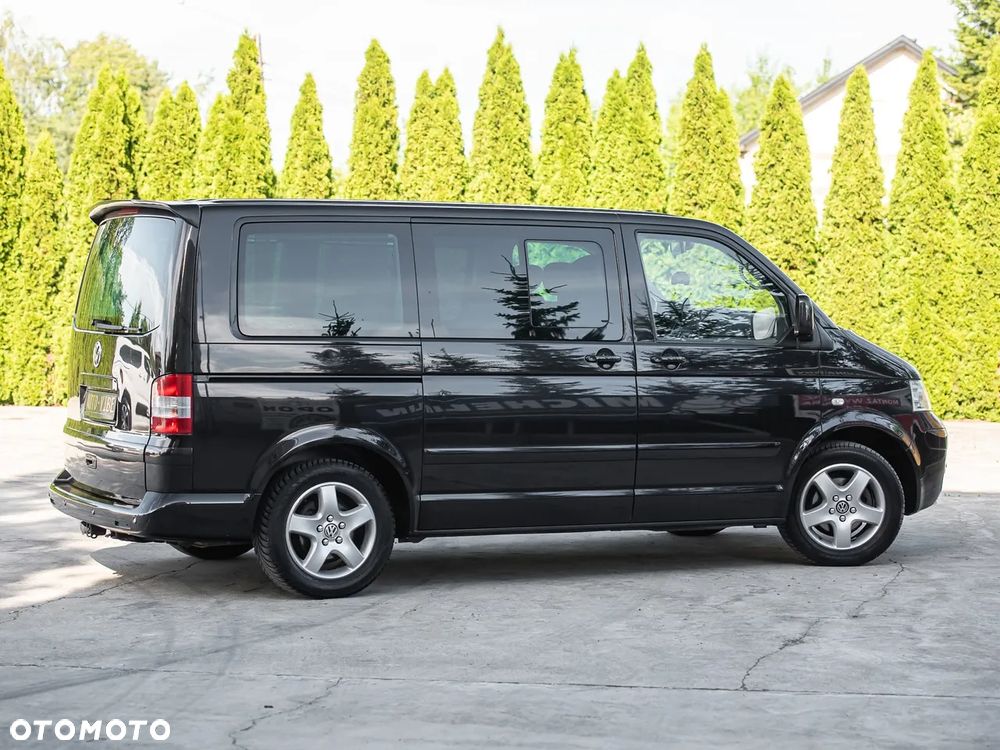 Volkswagen Multivan - 11