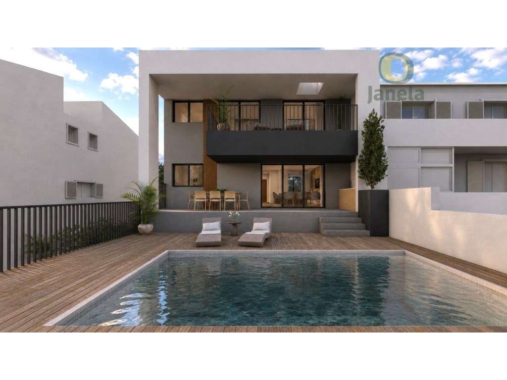 Moradia em Construção com Piscina - Grande imagem: 2/55