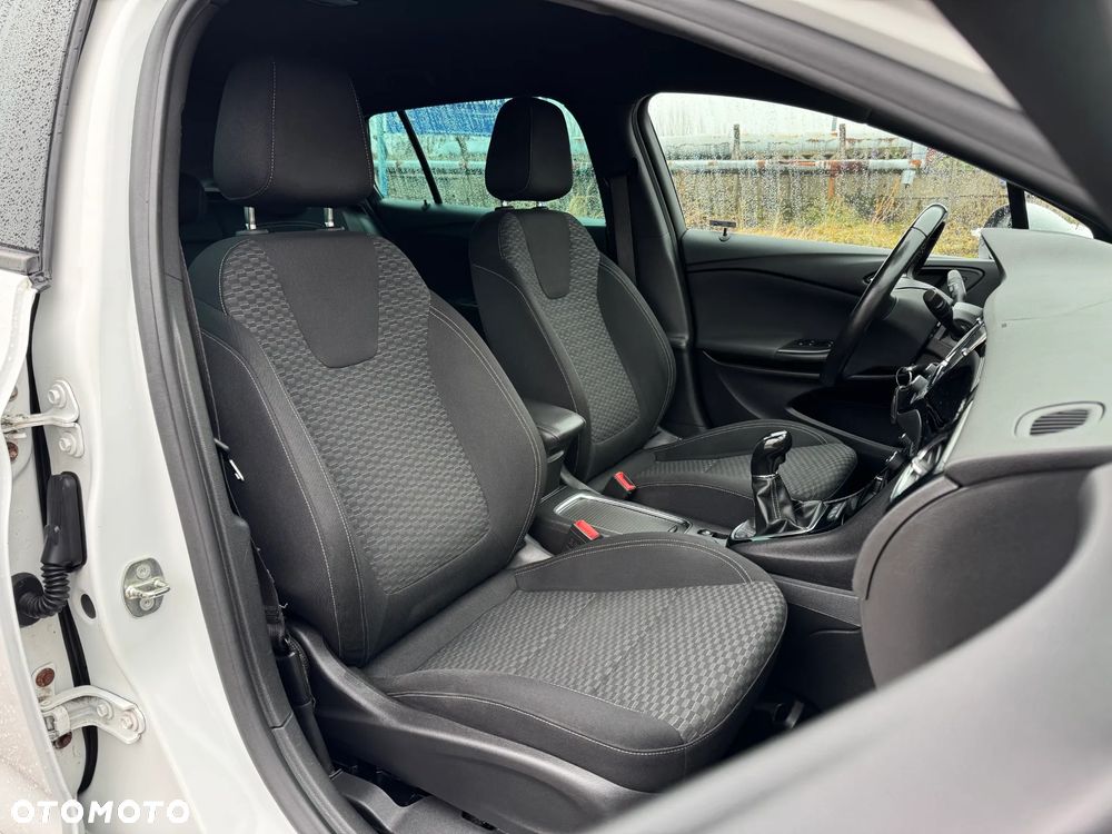 Opel Astra 1.4 Turbo Start/Stop Innovation - 29